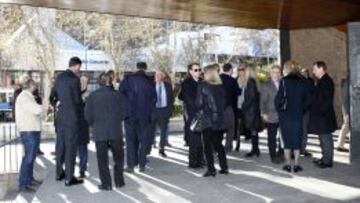 Asistentes a la misa por Manolo Velázquez