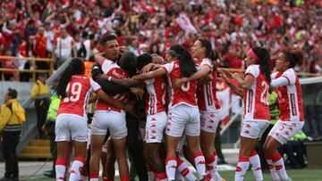 Omar Ramírez, técnico campeón con Santa Fe Femenino