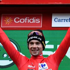 Roglic se corona campeón con Valverde y Pogacar en el podio