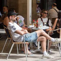 Reuniones en la fase 3 de la desescalada: ¿cuántas personas se pueden juntar?