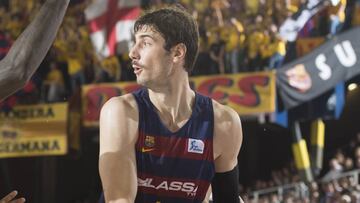 Navarro (18) y Ante Tomic machacan a un débil Obradoiro