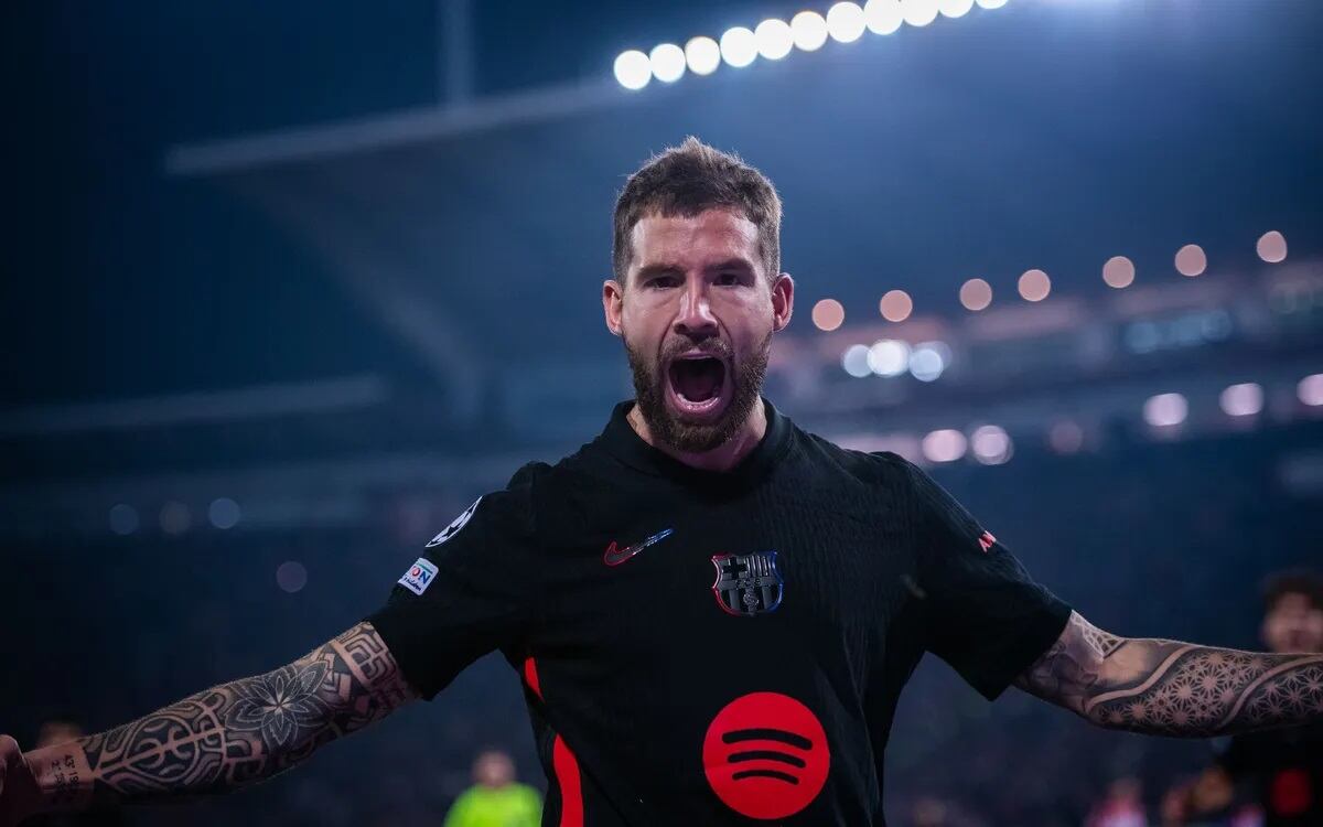 Isigo Martínez celebra su objetivo contra Red Star