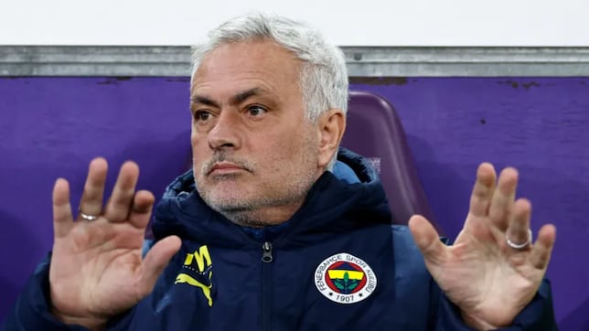 Por si fuera poco en Brasil, Mourinho