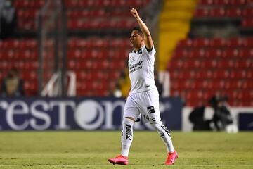 Suma dos goles: el primero de ellos significó un punto ante Mazatlán, y ante América se despachó con gol y asistencia.