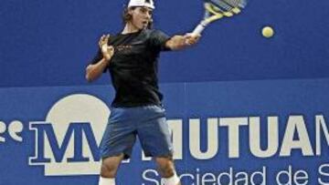 <b>PARTIDILLO. </b>Rafa Nadal se entrenó ayer con el colombiano Falla.