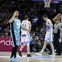 El Estu se da un festín frente al Obradoiro antes de Navidad