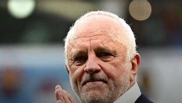 Graham Arnold dimite como seleccionador de Australia