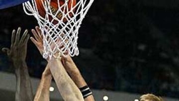 <b>MARCHA DEL <I>CHAPU</I>. </B>Nocioni da el salto a la NBA después de haber sobresalido en Europa.