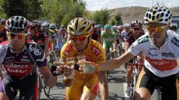 PODIUM. Valverde, Evans y Samuel Sánchez último podium de la Vuelta