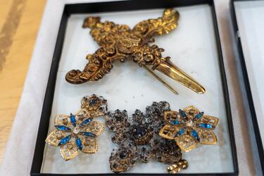 Varias piezas de la ornamentación de la Virgen de los Afligidos también se vieron afectadas tras el incendio.  