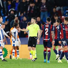 El VAR, esta vez, salvó al Levante