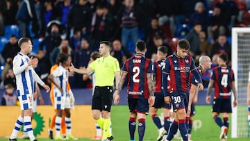 El VAR, esta vez, salvó al Levante