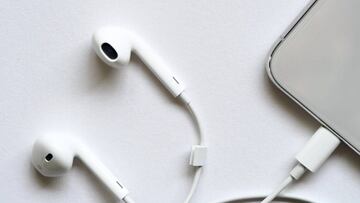 El iPhone 12 podría no traer auriculares
