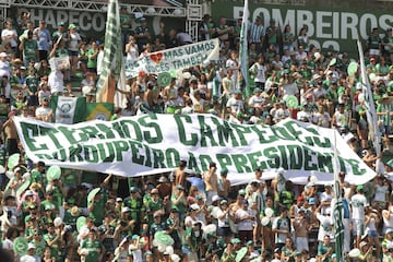 Lágrimas, goles y un lindo homenaje en la vuelta del Chapecoense