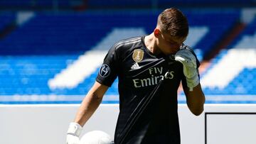 Lunin unveiled by Real Madrid: "I learned by watching Casillas"