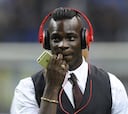 Balotelli: “Por 10 millones incluso jugaría en el equipo de mi hermano”