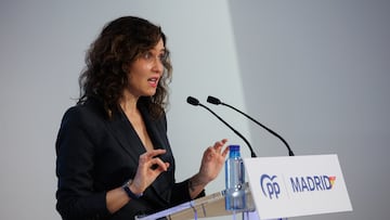 La presidenta de la Comunidad de Madrid, Isabel Díaz Ayuso, interviene durante la clausura de la I Intermunicipal del PP de Madrid, en el Centro Municipal Hub El Cantizal, a 27 de abril de 2024, en Las Rozas, Madrid (España). Durante la I Intermunicipal, alcaldes y concejales del PP de Madrid han abordado temas como la vivienda, la juventud y el empleo. Esta es la primera vez que el PP de Madrid organiza una reunión de trabajo intermunicipal y sirve también, para hacer balance de los primeros meses de gobierno de los municipios, así como para poner temas en común, y poner en valor el gran peso municipal que tiene el PP de Madrid.
27 ABRIL 2024;INTERMUNICIPAL;PP;PARTIDO POPULAR;VIVIENDA;JUVENTUD;EMPLEO;DEBATE;ENCUENTRO;REUNIÓN
Alejandro Martínez Vélez / Europa Press
27/04/2024