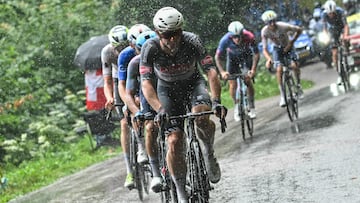 Alpecin - Deceuninck team's Australian rider Kaden Groves leads a breakaway during the 20th stage of the 112th edition of the Tour de France cycling race, 184.2 km between Nantua and Pontarlier, in the Jura, eastern France, on July 26, 2025. (Photo by Loic VENANCE / AFP)