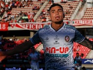 Futbol, Union La Calera vs Deportes Limache.
Fecha 29, Liga de Primera 2025.
El jugador de Deportes Limache Daniel Castro celebra tras marcar un gol contra Union La Calera durante el partido de primera division disputado en el estadio Nicolas Chahuan de La Calera, Chile.
30/11/2025
Andres Pina/Photosport
Football, Union La Calera vs Deportes Limache.
29th turn, 2025 First Division league.
Deportes Limache player Daniel Castro celebrates after scoring against Union La Calera during a first division match at the Nicolas Chahuan stadium in La Calera, Chile.
30/11/2025
Andres Pina/Photosport