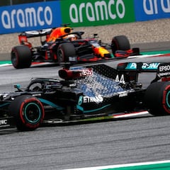 Hamilton los pone en su sitio