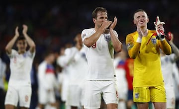 HARRY KANE & JORDAN PICKFORD