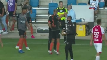 Un jugador amenaza con pegar a su t¨¦cnico en pleno partido: el final es de juzgado de guardia