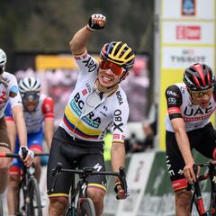 Sergio Higuita brilla y gana la etapa reina del Tour de Romandía