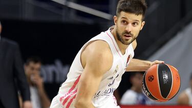 MADRID, SPAIN - NOVEMBER 20: Nicolas Laprovittola, #8 of Real Madrid in action during the 2020/2021 Turkish Airlines EuroLeague Regular Season Round 10 match between Real Madrid and Fenerbahce Beko Istanbul at Wizink Center on November 20, 2020 in Madrid,