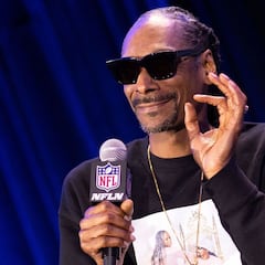 Snoop Dogg reveals truth about giving up “smoke”