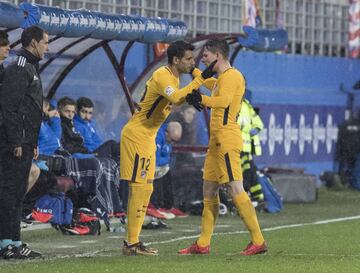 Gameiro fue sustituido por Augusto Fernández.