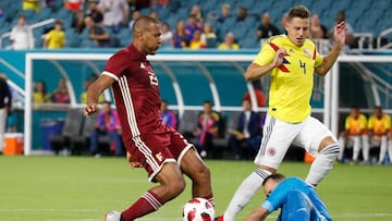 Santiago Arias se desvincula de la Selección por lesión