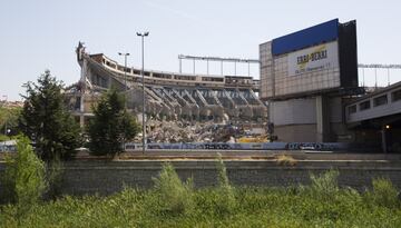 Aspecto de la demolición del Estadio Vicente Calderón a 24 de julio de 2019.
