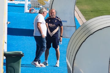 08/07/24 CADIZ CF PRIME ENTRENAMIENTO DE PRETEMPORADA PACO LOPEZ CON EL PRESIDENTE MANUEL VIZCAINO