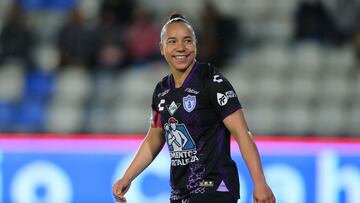 Charlyn Corral durante un partido con el Pachuca Femenil.