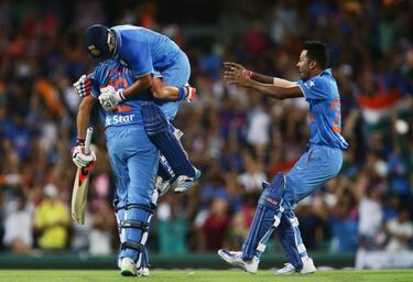 India defeat Australia off last ball to take Twenty20 series 3-0