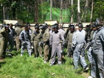 Hoy ha sido una jornada diferente para los jugadores del Celta ya que se han enfrentado en una divertida partida de paintball.
