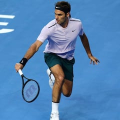 Federer vence a Khachanov y sigue invicto en la Copa Hopman