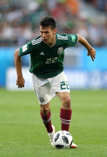 El delantero sensación estaría en la banda izquierda buscando crear opciones de gol bajo el marco brasileño.