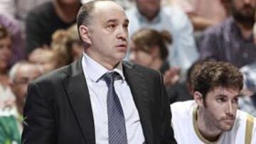 <b>CAMBIO DE BANCO. </b>Pablo Laso se medirá por primera vez al Lagun Aro tras dirigir al equipo de San Sebastián las últimas cuatro campañas.