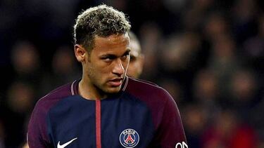 Coutinho agent denies Paris reports