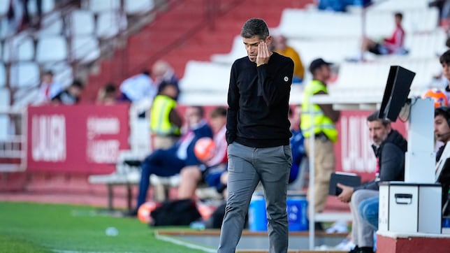 El Huesca quiere renovar a Hidalgo