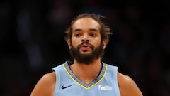 DENVER, CO - DECEMBER 10: Joakim Noah #55 of the Memphis Grizzlies plays the Denver Nuggets at the Pepsi Center on December 10, 2018 in Denver, Colorado. NOTE TO USER: User expressly acknowledges and agrees that, by downloading and or using this photograph, User is consenting to the terms and conditions of the Getty Images License Agreement.   Matthew Stockman/Getty Images/AFP
 == FOR NEWSPAPERS, INTERNET, TELCOS &amp; TELEVISION USE ONLY ==