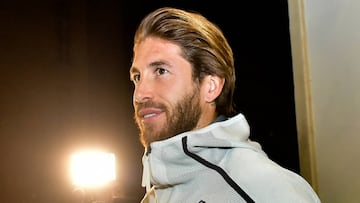 El capit&aacute;n Sergio Ramos en un viaje del Real Madrid.