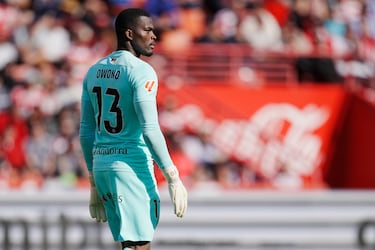 El portero del equipo andorrano fue decisivo para que su equipo pudiera ganar en León. Además de sus paradas a lo largo del partido, fue clave al detener un penalti cuando la Cultural tenñia la posibilidad de meterse en el partido.