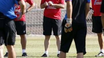 <b>ASIMILANDO. </b>La plantilla levantinista está captando a la perfección todo aquello que Juan Ignacio les inculca desde el primer día.