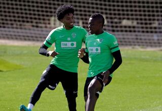 Francisco dispone su once de gala con Mojica y Roco