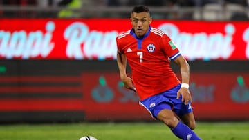 Futbol, Chile vs Uruguay.
Clasifictorias al Mundial de Catar 2022.
El jugador de la seleccion chilena Alexis Sanchez, es fotografiado durante el partido contra Uruguay clasificatorio al mundial de Catar 2022 disputado en el estadio San Carlos de Apoquindo en Santiago, Chile.
29/03/2022
Andres Pina/Photosport
Football, Chile vs Uruguay.
2022 Qatar Worldcup Championship qualifiers.
Chile's player Alexis Sanchez, is picturing during the 2022 World Cup qualifier match against Uruguay held at the San Carlos de Apoquindo stadium in Santiago, Chile.
29/03/2022
Andres Pina/Photosport