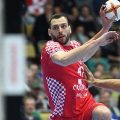 Croacia prepara con Bahréin el choque ante España el jueves