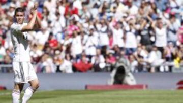 Ovación de gala a James cuando se retiró.