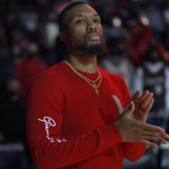 Blazers' Damian Lillard wants $107 million two year extension